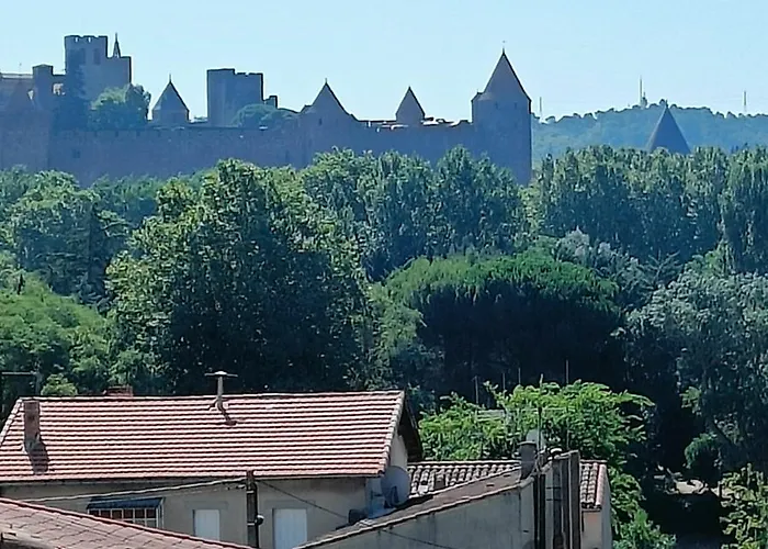 Entre Bastide Et Cite